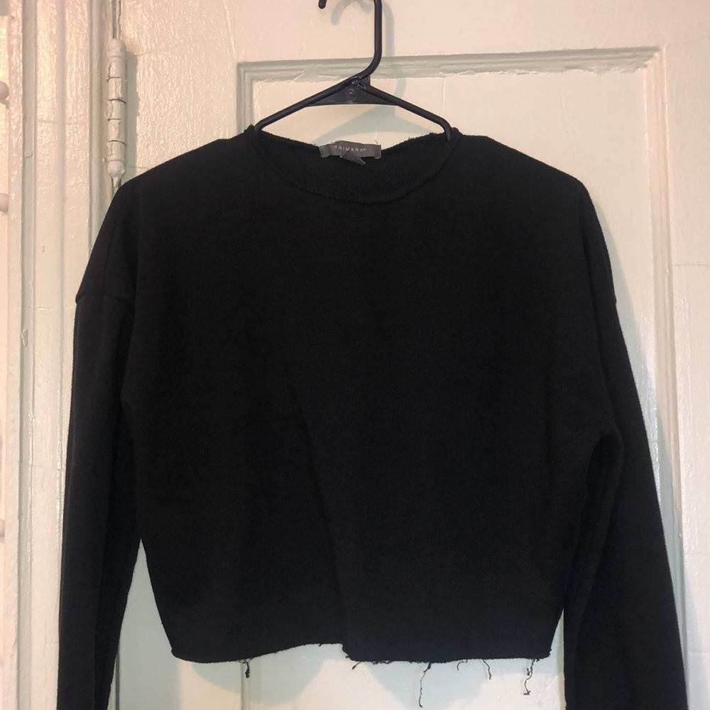 Black Cropped Sweatshirt